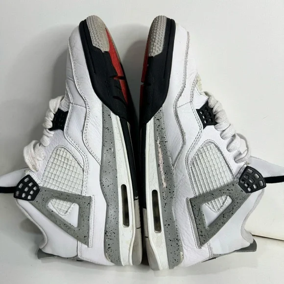 Men’s size 11 Nike Air Jordan 4 white cement retro og 2016 hype rare sneakers se